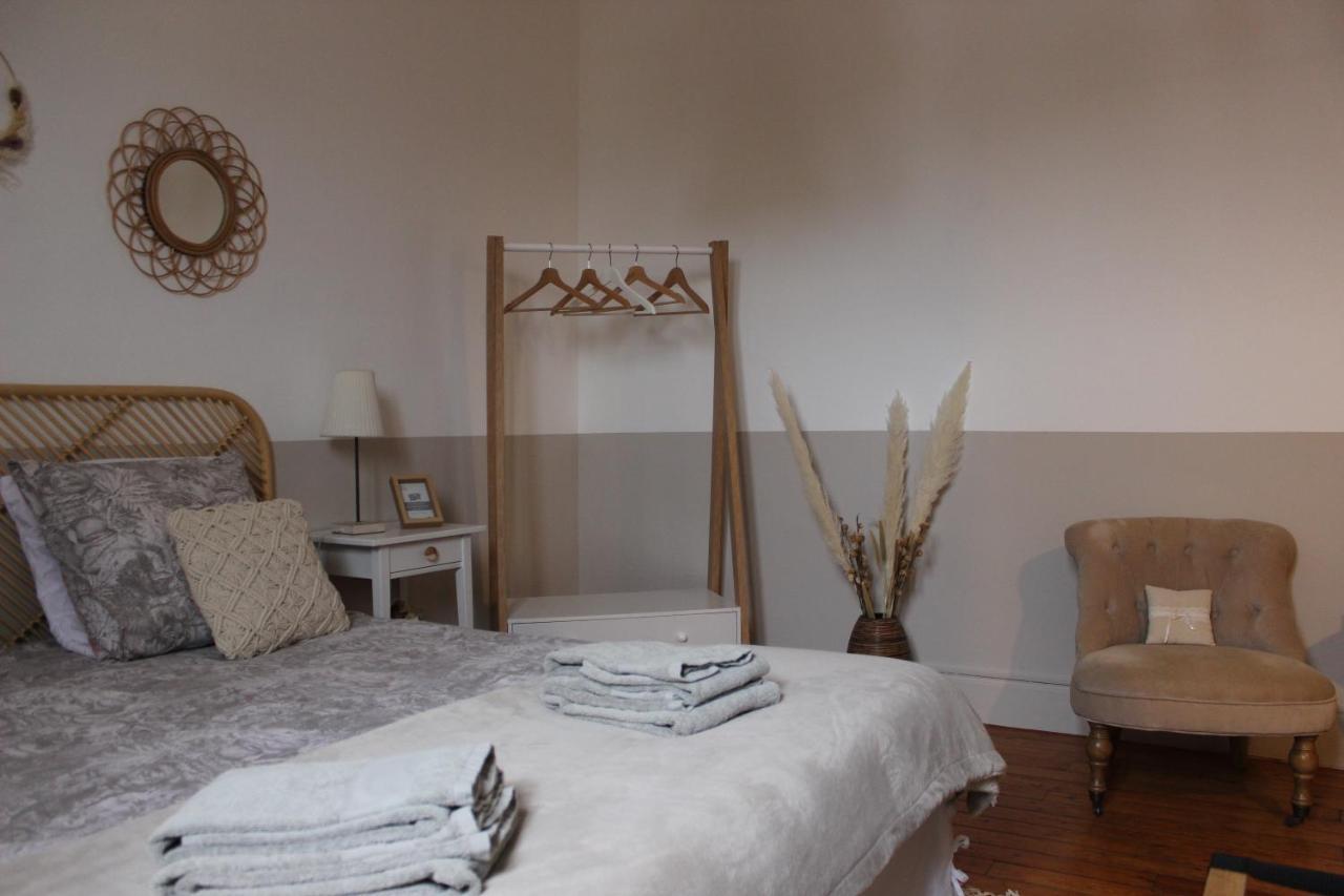 إيبيرني Maison D'Hotes La Poterne المظهر الخارجي الصورة
