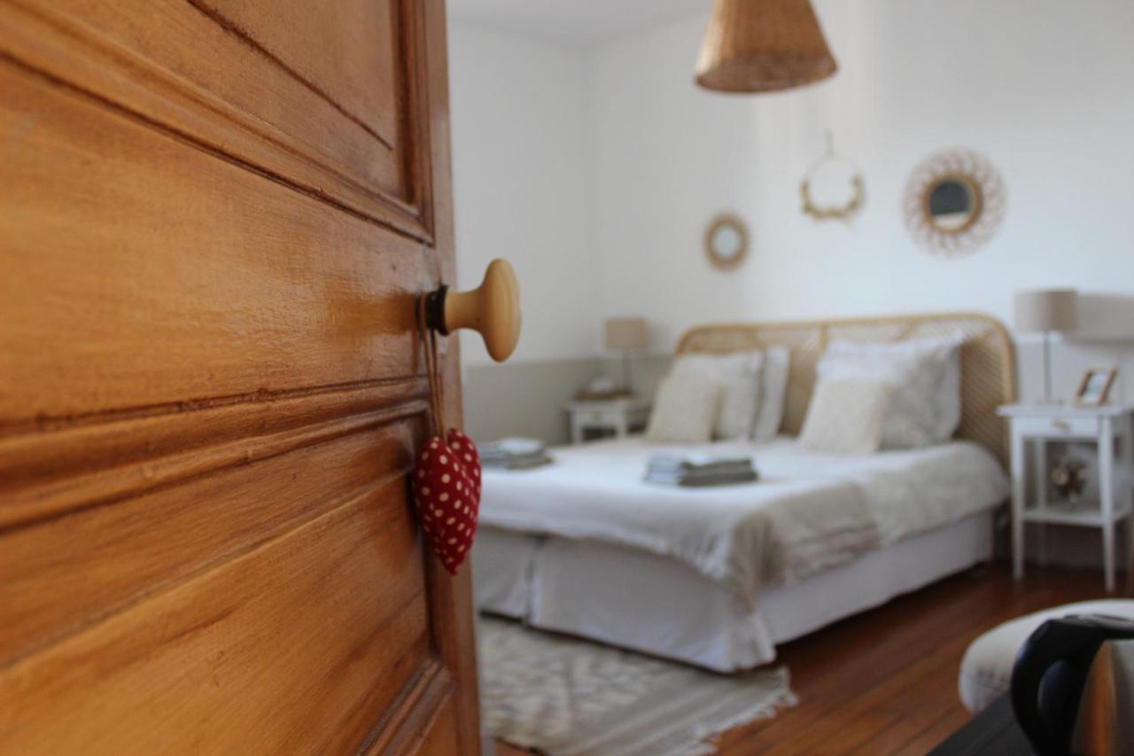 إيبيرني Maison D'Hotes La Poterne المظهر الخارجي الصورة