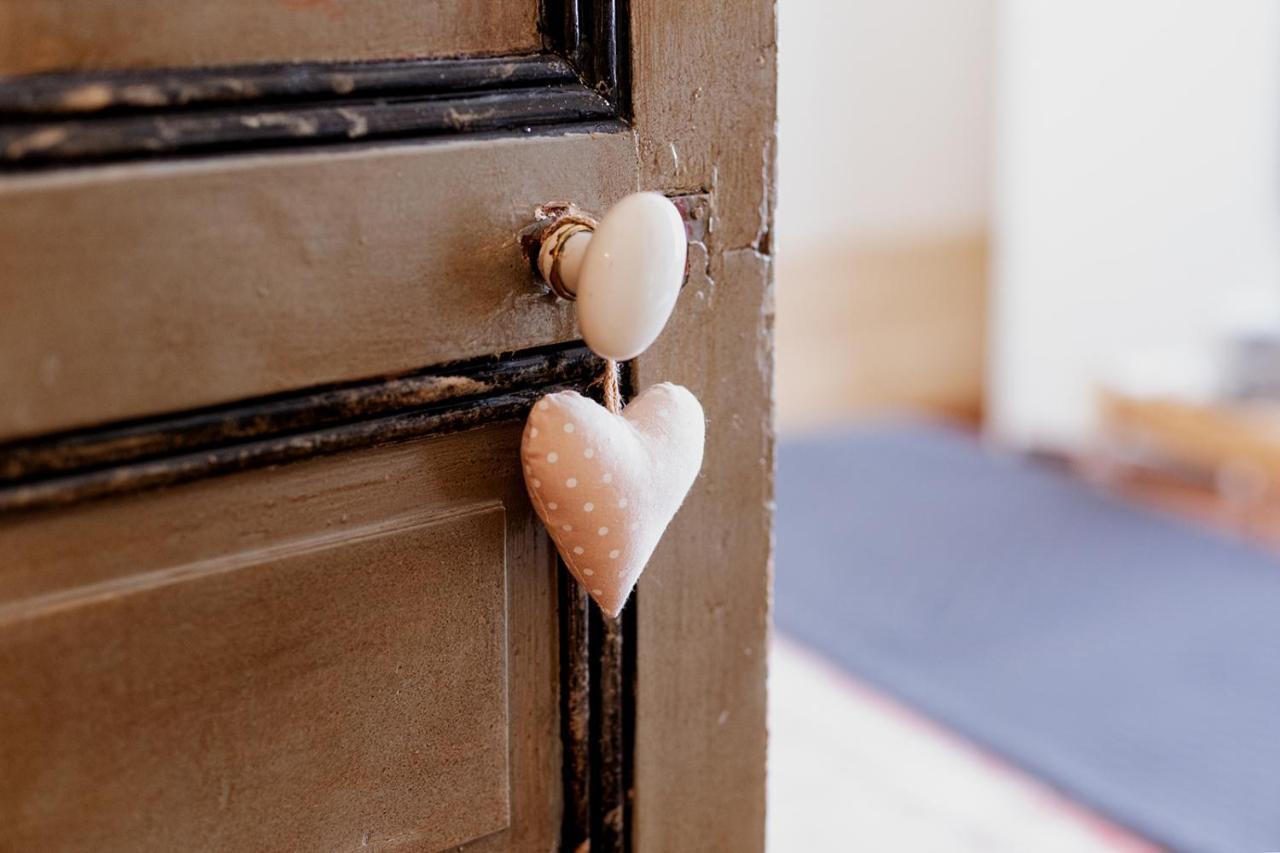 إيبيرني Maison D'Hotes La Poterne المظهر الخارجي الصورة